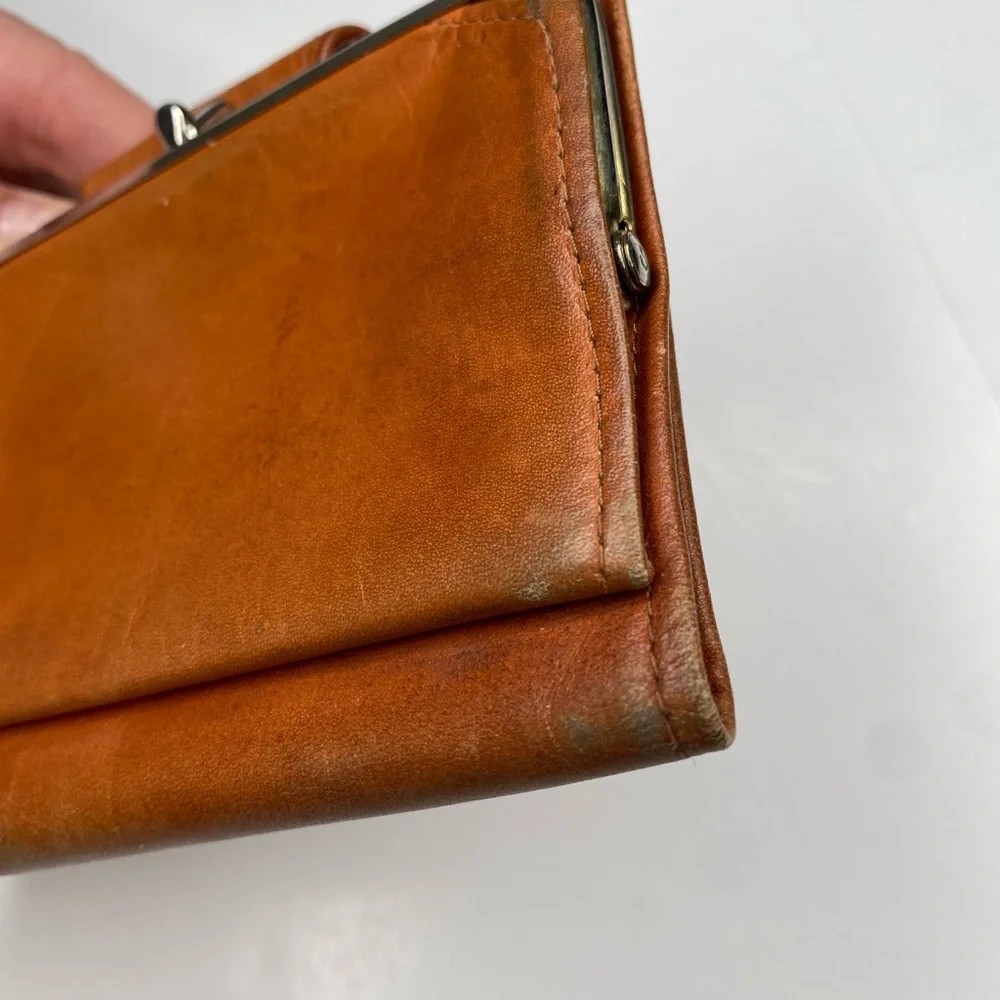 Vintage Rolfs Soft Brown Leather Embossed Tooled Wallet wKiss lock Coin Purse